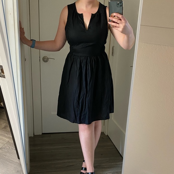 Old Navy Dresses & Skirts - Black sleeveless soft dress